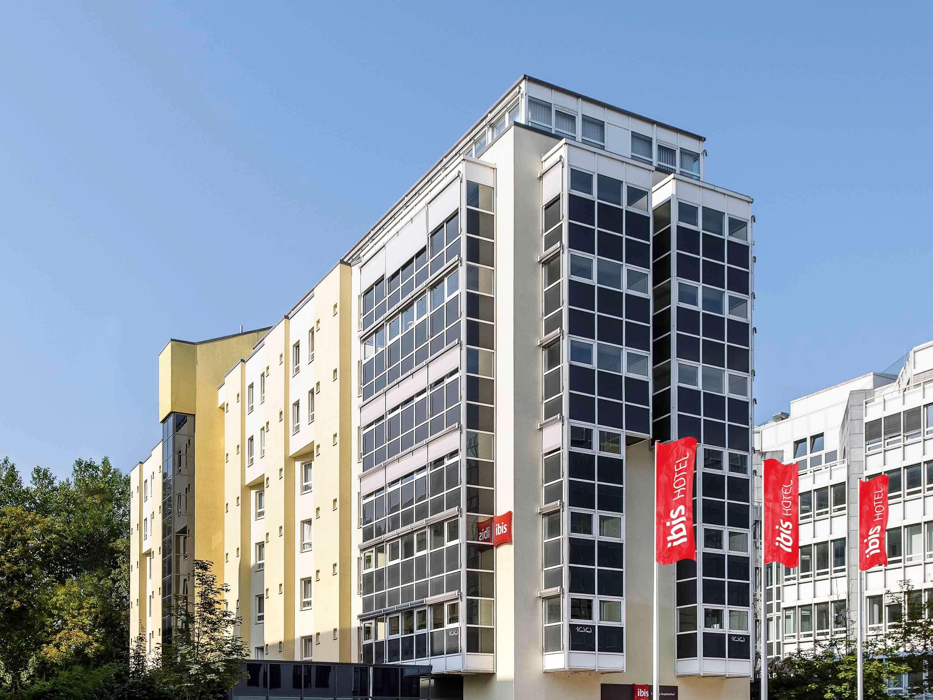 Hotel ibis Augsburg Hauptbahnhof Exterior foto